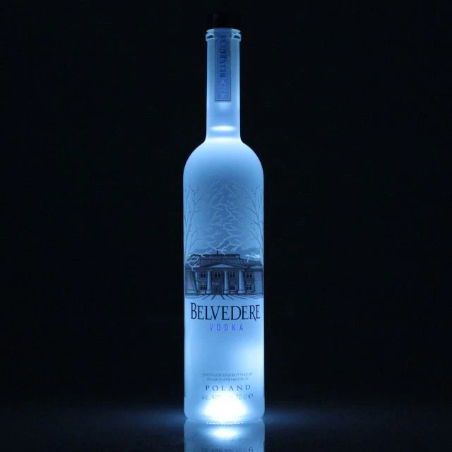 Belvedere Vodka Night Sabre 0.7L (40% Vol.) 3 Belvedere Vodka Night Sabre 0.7L (40% Vol.)