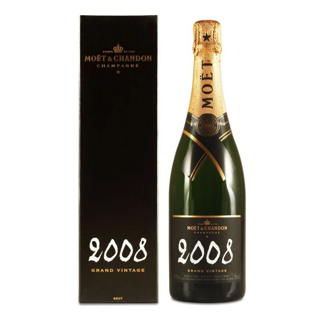 Moët & Chandon Grand Vintage Brut 2013 0.75L (12.5% Vol.) + GB 3 Moët & Chandon Grand Vintage Brut 2013 0.75L (12.5% Vol.) + GB
