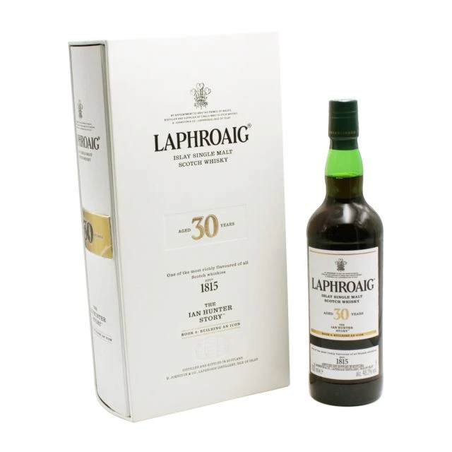 Laphroaig 30YO The Ian Hunter Story Book 2 - 2022 Whisky 0,7L(48,2% Vol.) 3 Laphroaig 30YO The Ian Hunter Story Book 2 - 2022 Whisky 0,7L(48,2% Vol.)